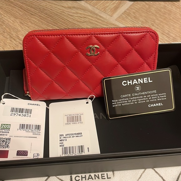 Chanel red wallet - Picture 2 of 5